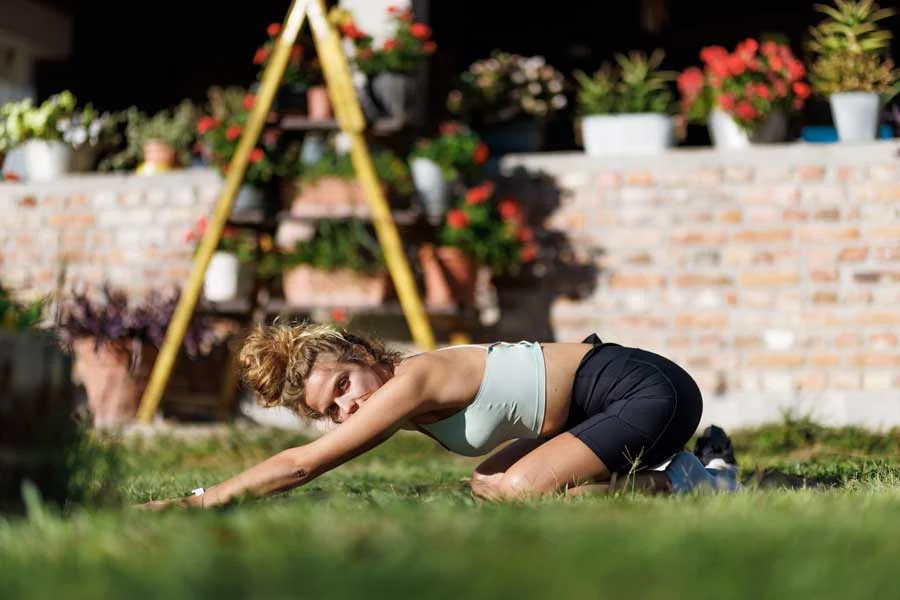 Gardening for Active Individuals: Creating a Multifunctional Outdoor Space