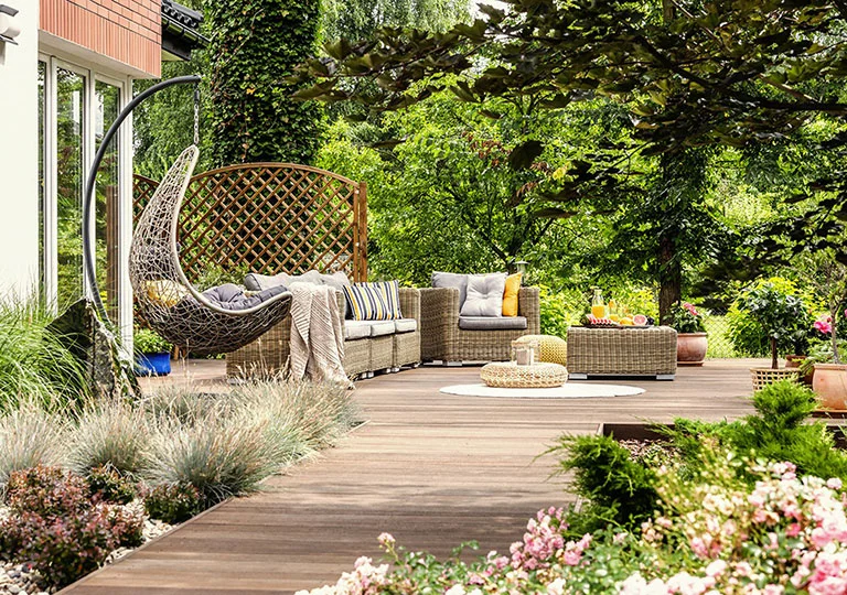Explore Your Ideal Outdoor Space: Top Gardening Blogs to Inspire You