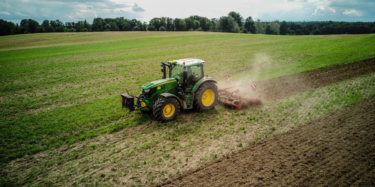 The Agricultural Shelter Tunnel: A Revolutionary Solution for Farm Equipment Protection